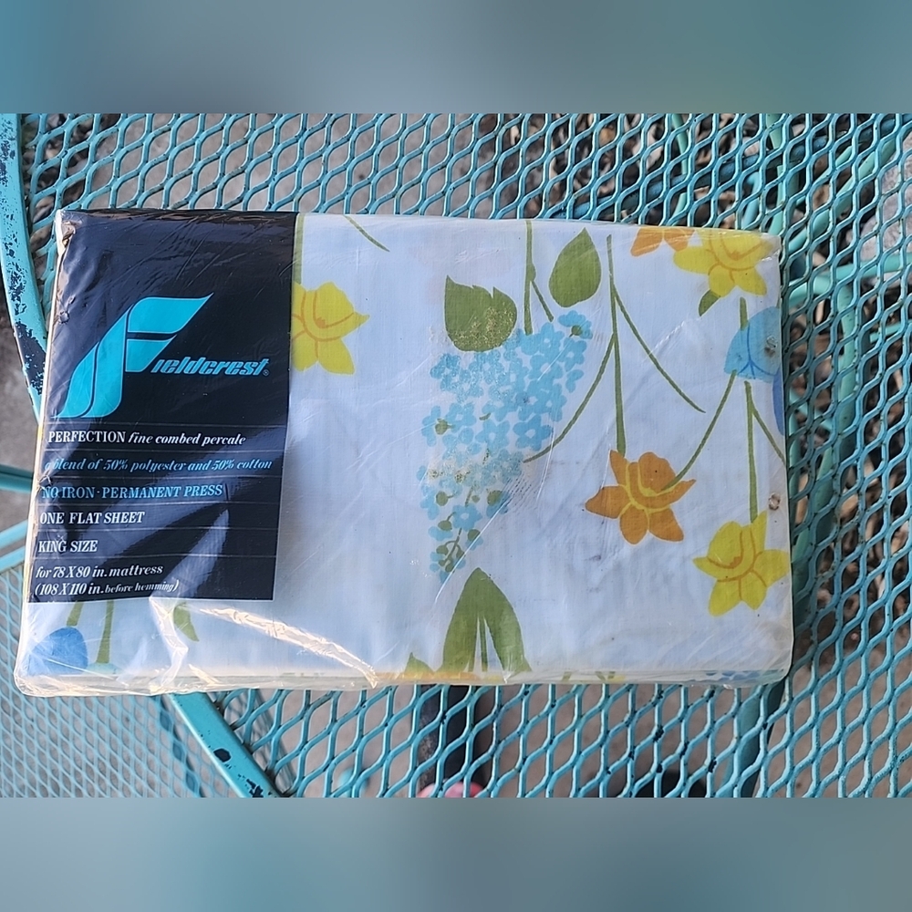 Vintage Fieldcrest Floral King Flat Sheet 78"x80"